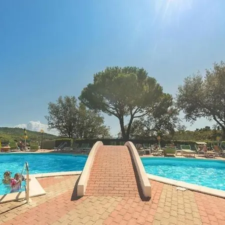 Tourist Villaggio Colombo Сasa de vacaciones Marina dʼAndora